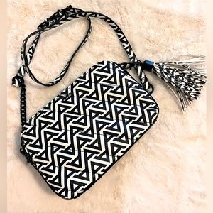 Tribal Crossbody🖤